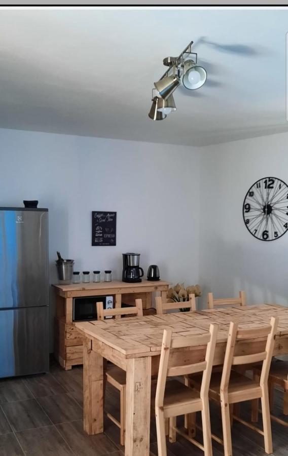 Viduka House Apartment Pridraga Luaran gambar